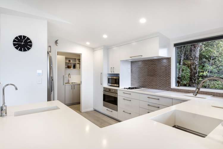 180 Scenic Drive Titirangi_9