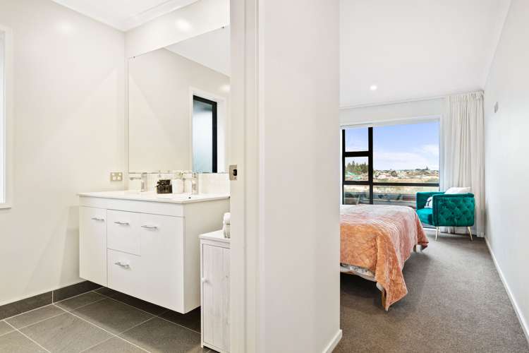 36 Bomb Point Drive Hobsonville_9