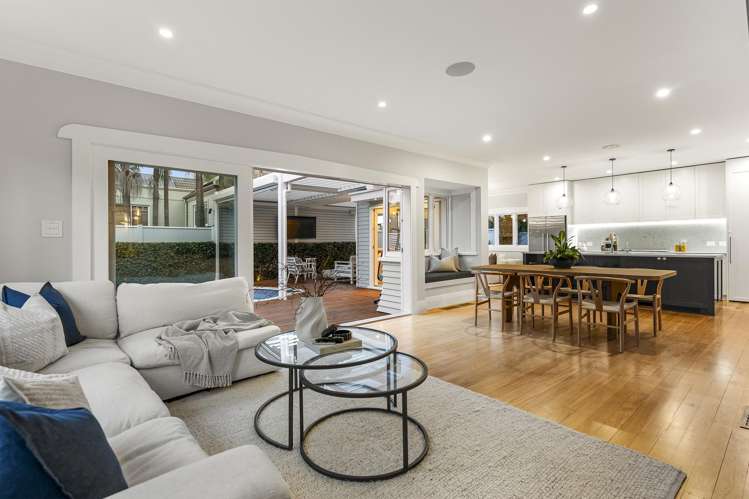 205 Hurstmere Road Takapuna_10