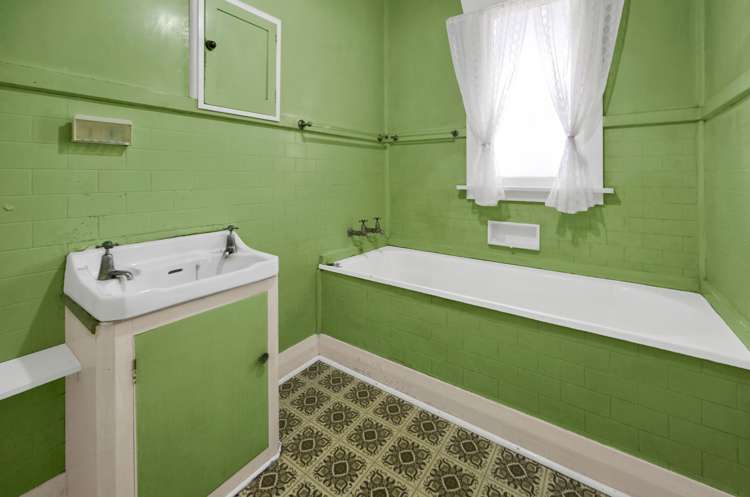 36 Percy Avenue Stratford_15