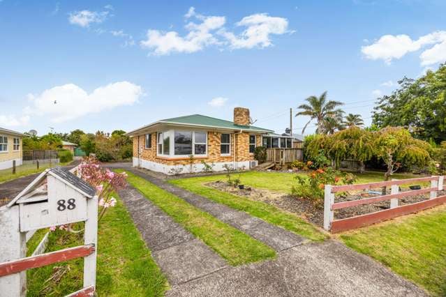 88 Beach Road Pahurehure_1