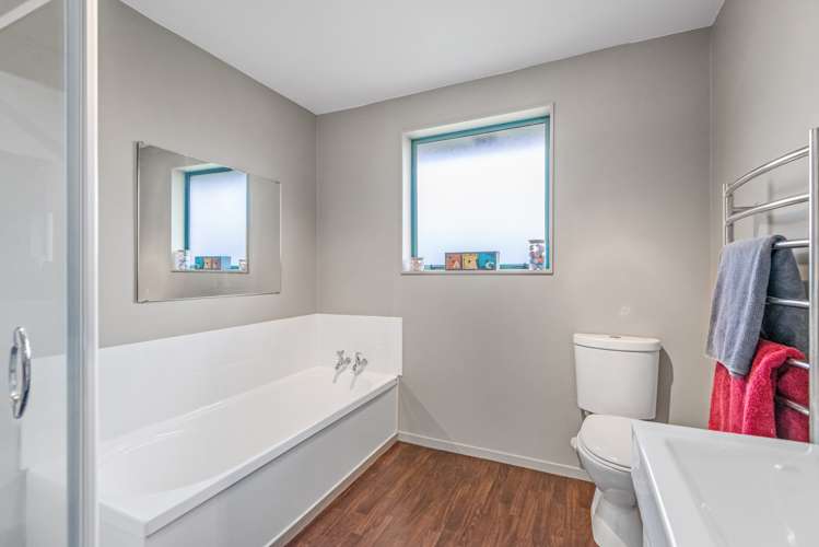 7 Oldham Place Darfield_12