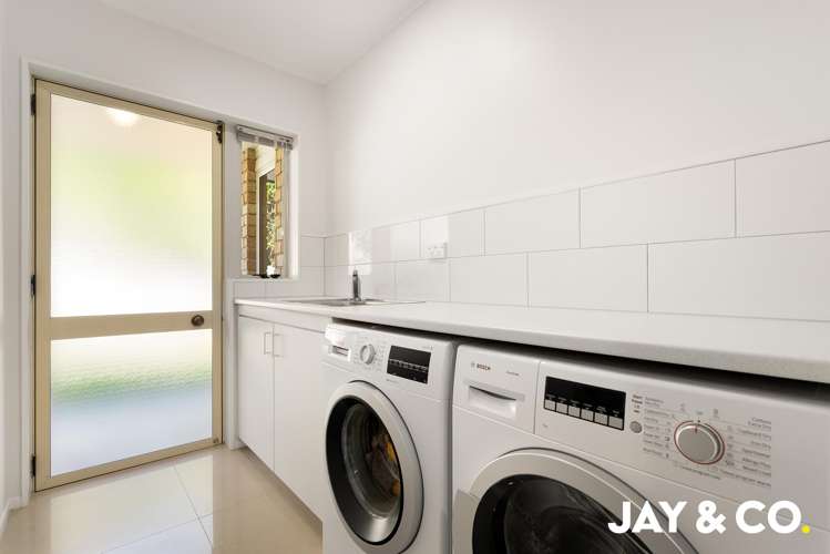 10 North Road Clevedon_11