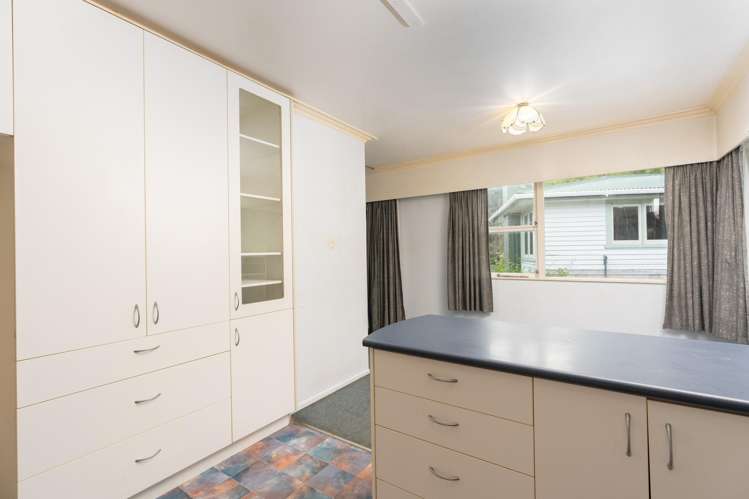 82 Great North Road Kamo_11