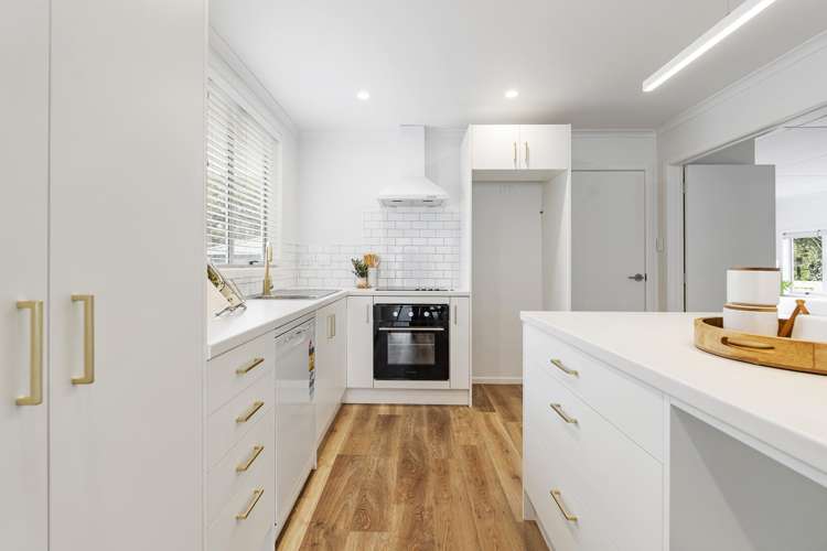 44 Egmont Road Waiwhakaiho_6