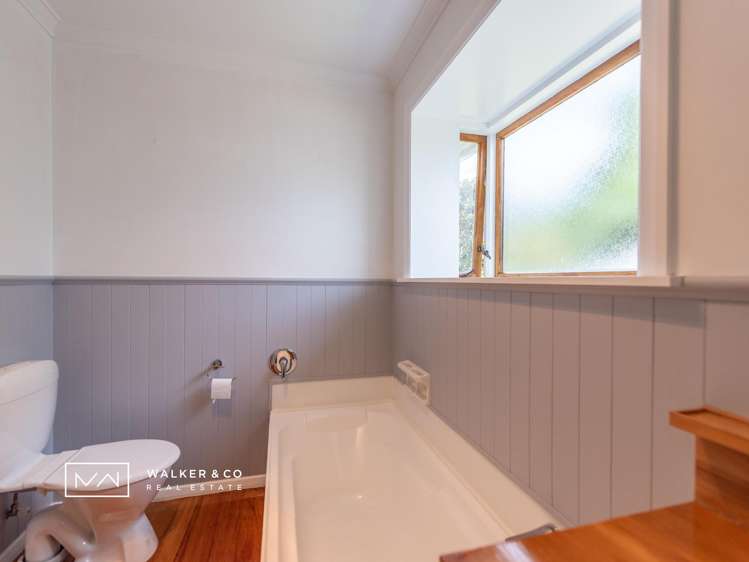 5 Iris Grove Trentham_21