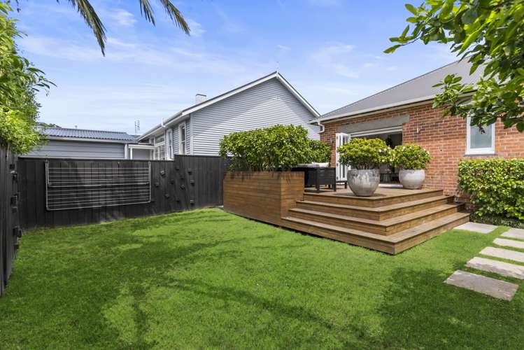 2/75 Queen Street Northcote Point_14