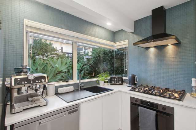 20a Thomas Avenue Te Atatu Peninsula_1