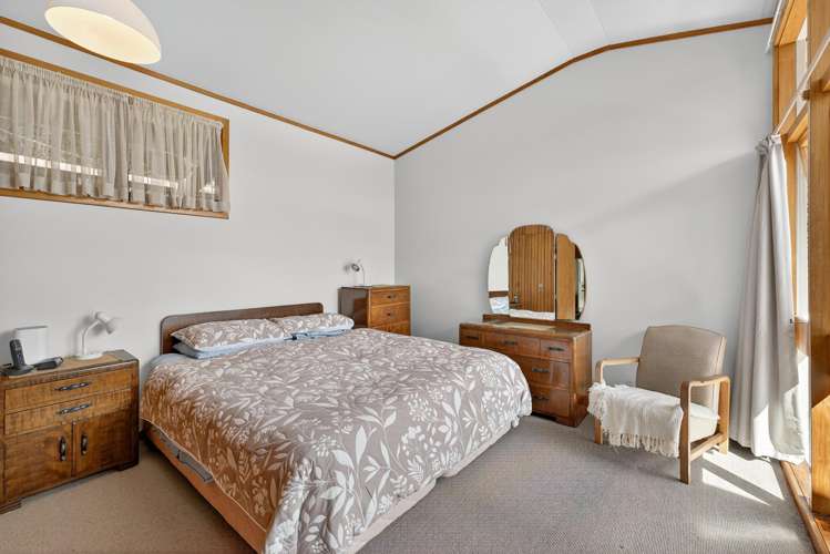 393 Marine Drive Charteris Bay_18