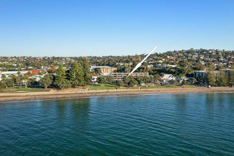 7/6 Beach Front Lane Browns Bay_21