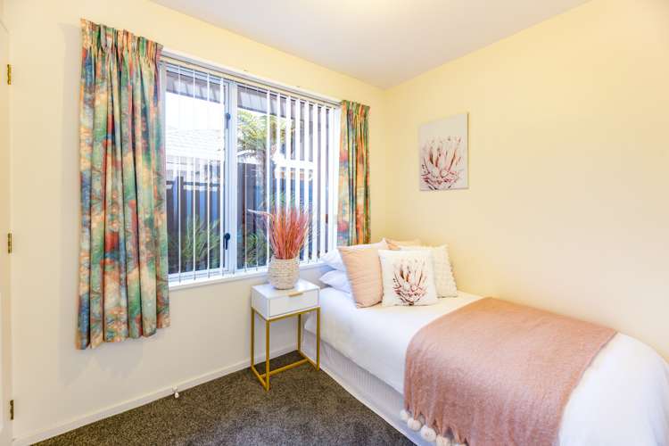 9 Bluebell Lane Woolston_8