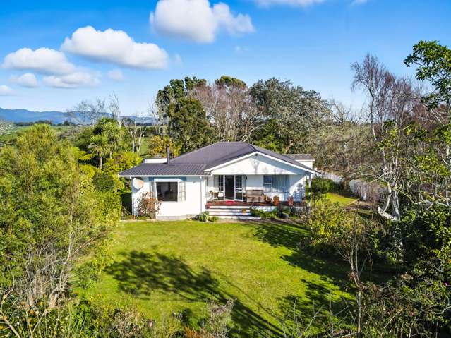 Country comfort on 10 acres