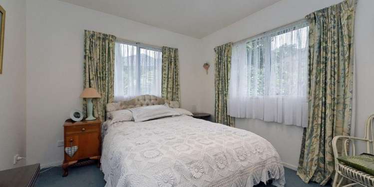 35 Chamari Close Titirangi_5