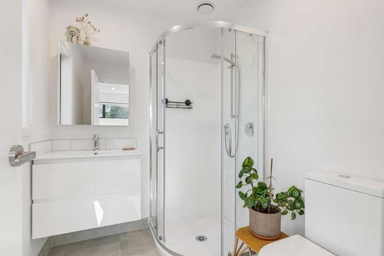 33 Meg Lane Glen Eden_11