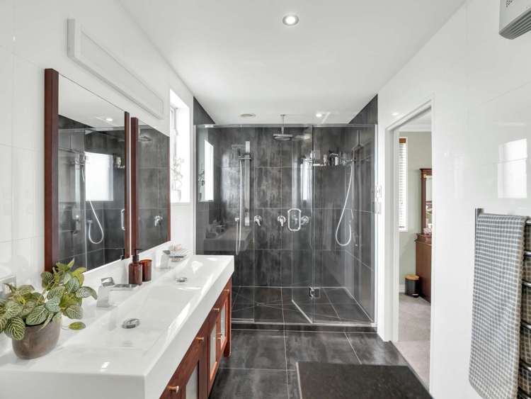 61 Eastwood Rise Waimairi Beach_29