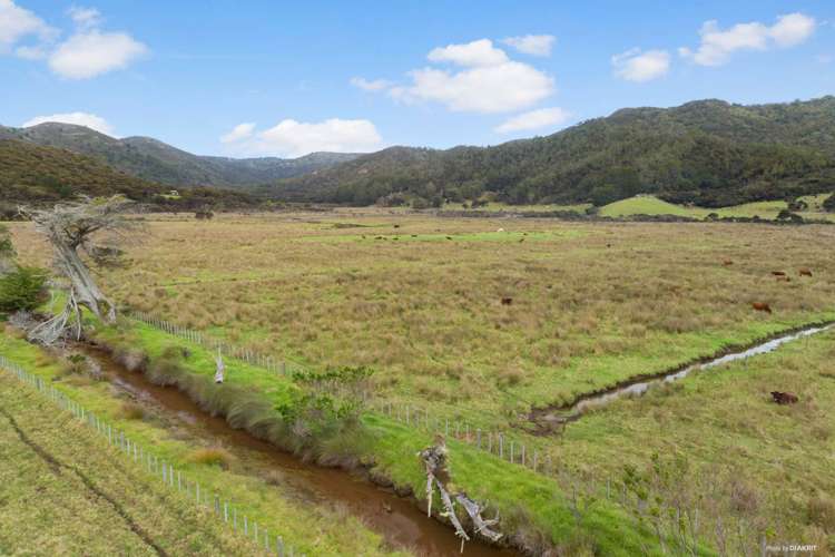 39 Sandhills Road Great Barrier Island (Aotea Island)_40