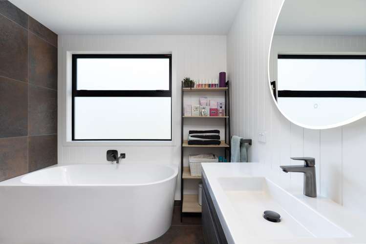 226 Bronte Road West Mahana_16