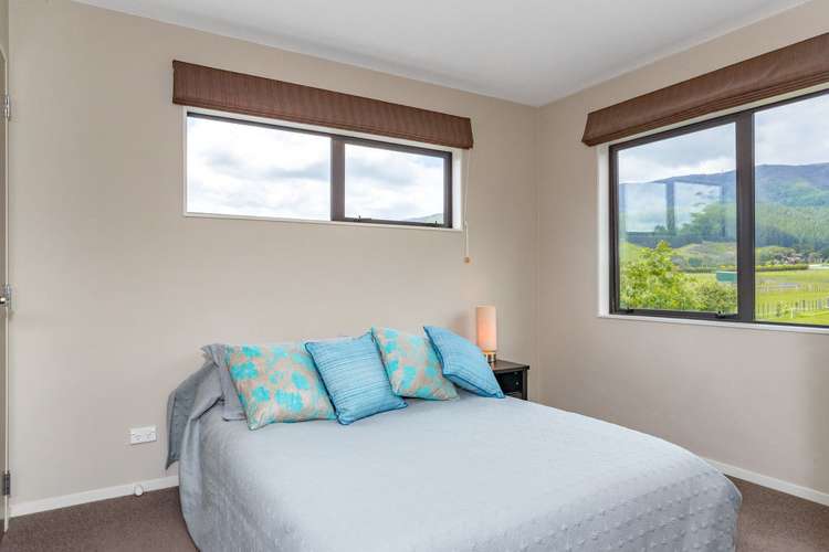 9 Leonards Road Mangaroa_14