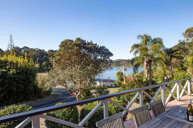 233 Victory Road Laingholm_8