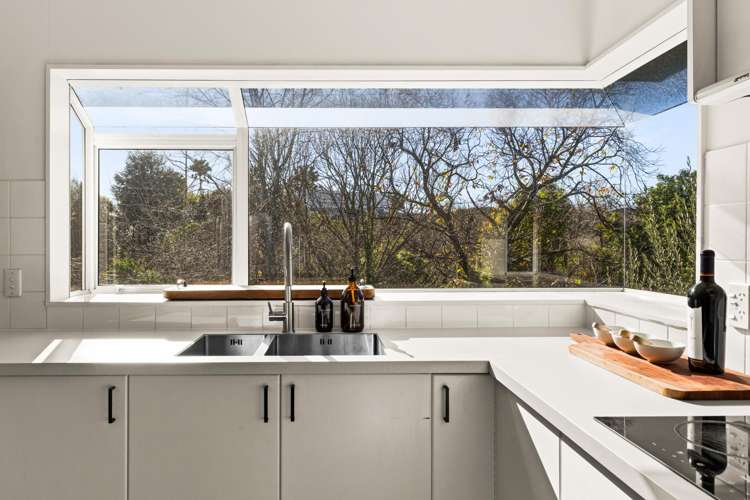 31 Busby Hill_3