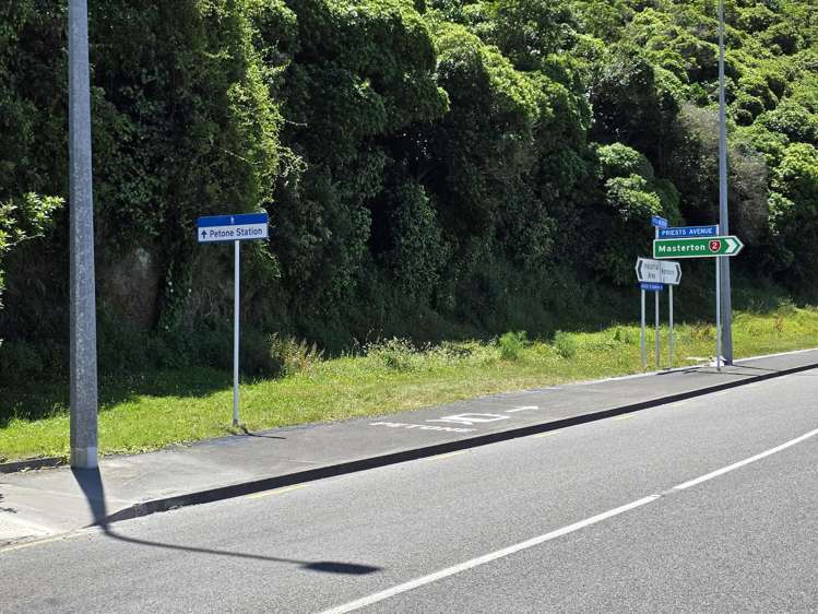 8 Pito-One Road Korokoro_9