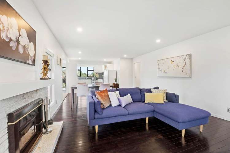 1261 East Coast Road Redvale_13