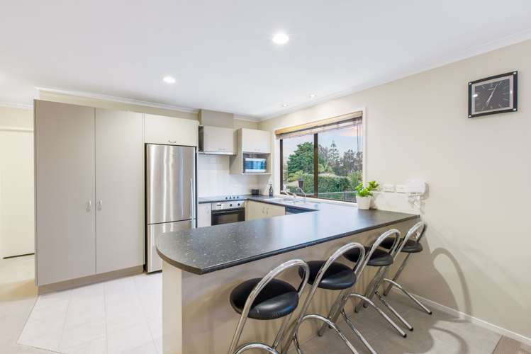 6a Christina Avenue Te Atatu South_8