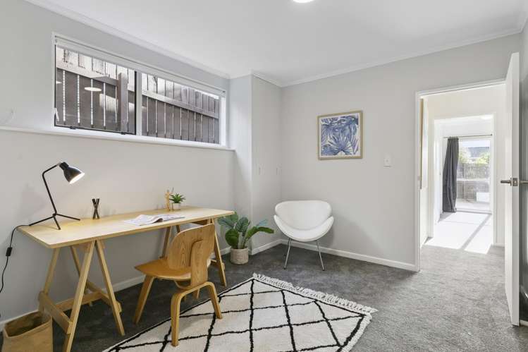 37 Woodman Drive Tawa_16