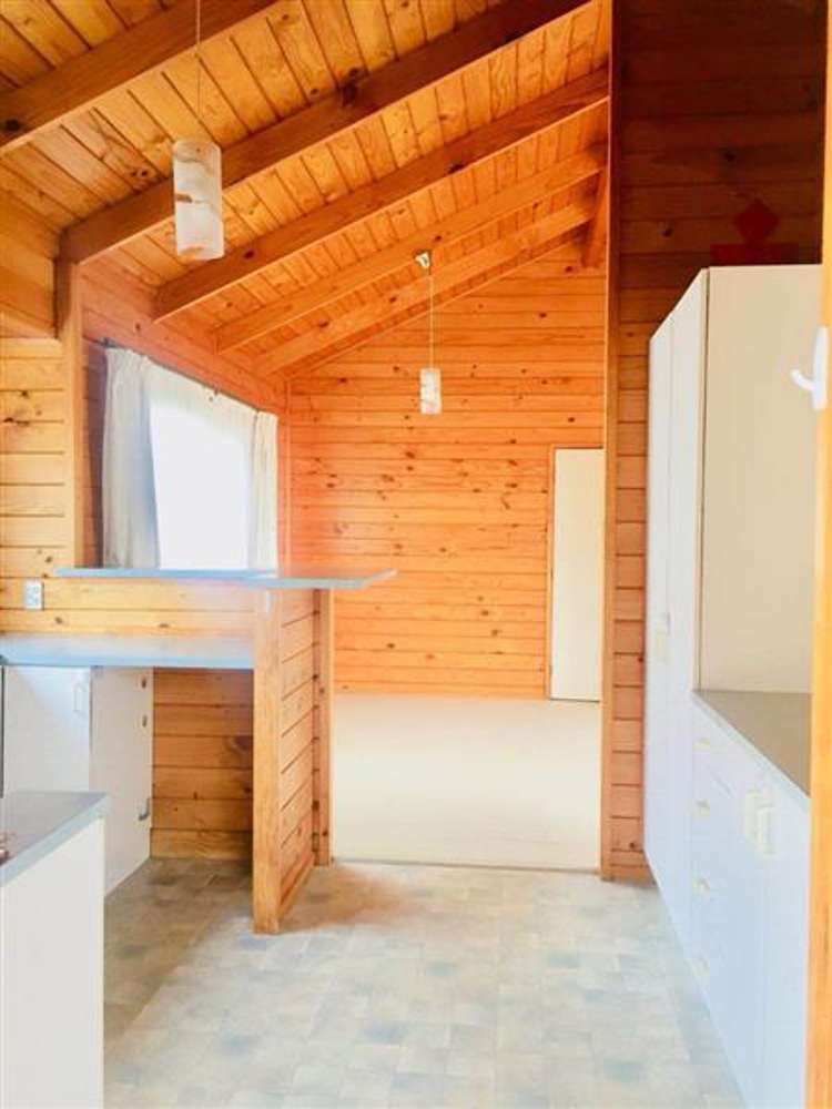 24 Miriam Corban Heights Henderson_7