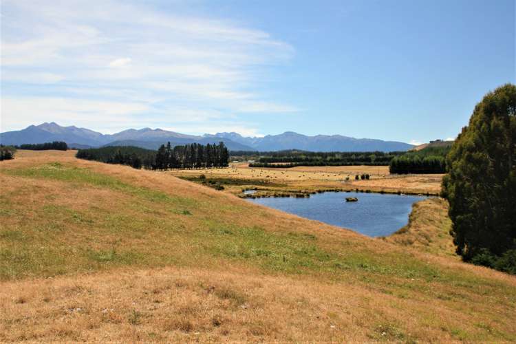 1398 Ramparts Road Manapouri_12