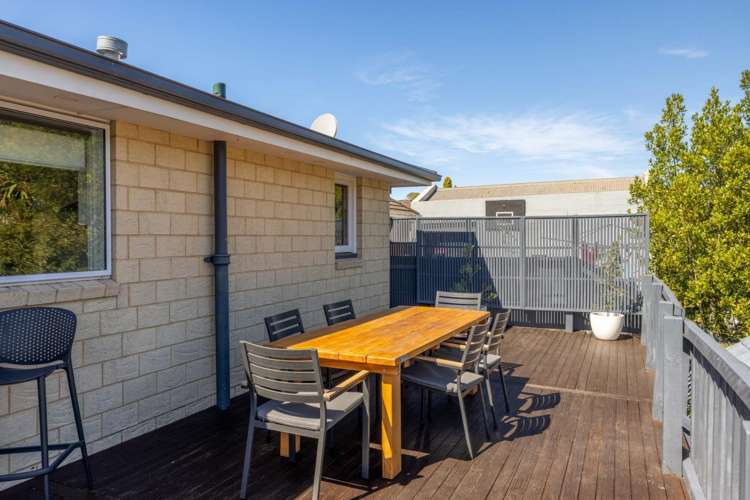 323 Hills Road 1481_16