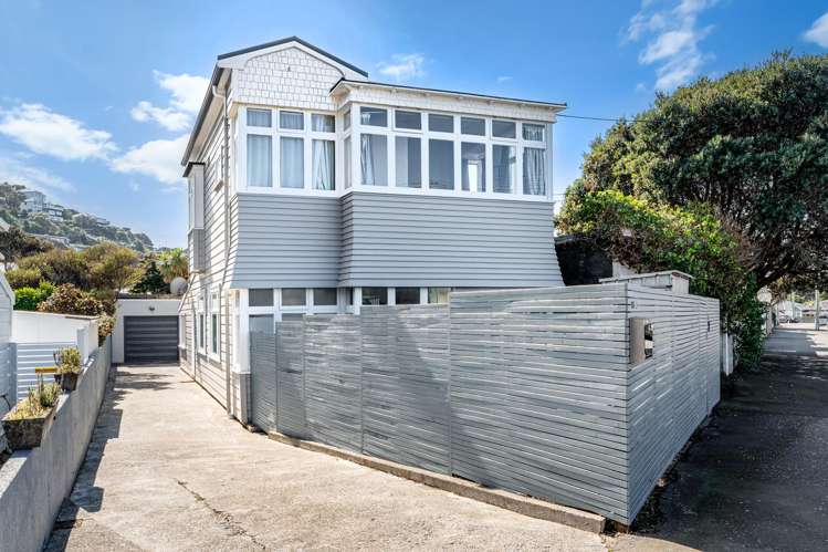 38 Rua Street Lyall Bay_23