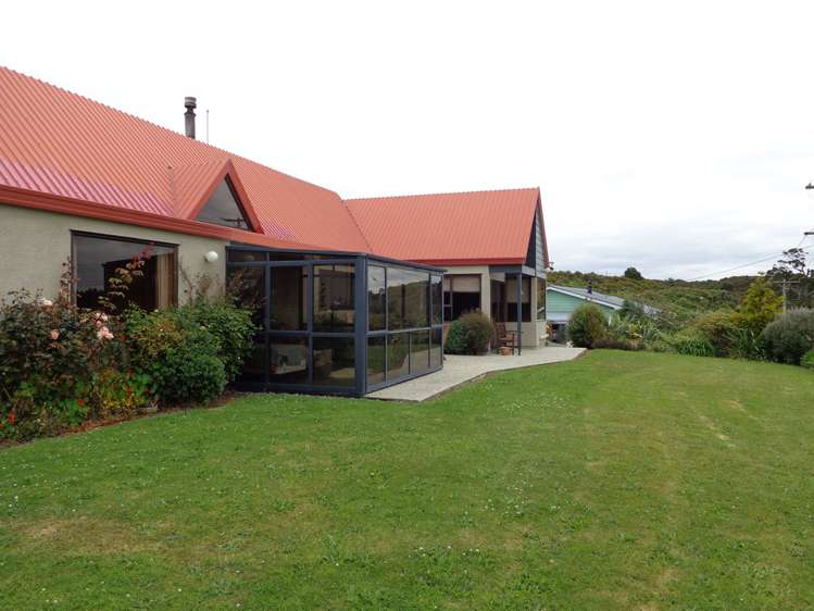 25 Rata Street Kaka Point_19