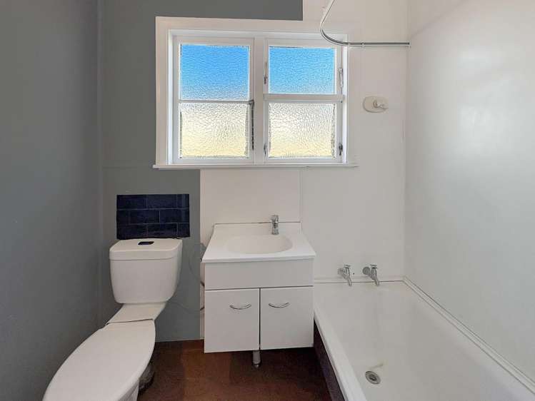 20 Swiss Avenue 1208_17