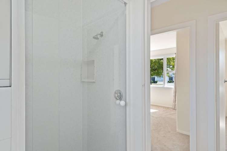 4 Cardinal Drive Hillmorton_17