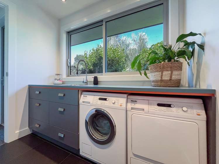 23-25 Black Road Otatara_30