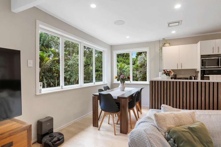 22 Hollywood Avenue Titirangi_13