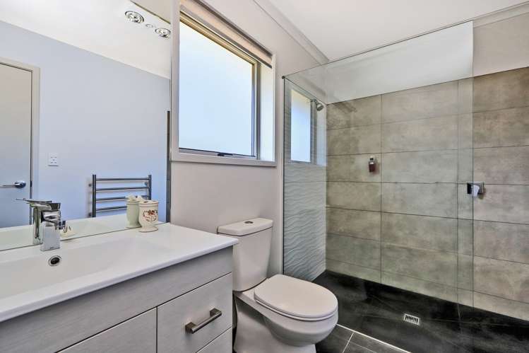 8 Manganui Place Te Awa_12