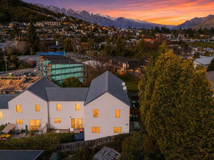 5/30 Fryer Street Queenstown_4
