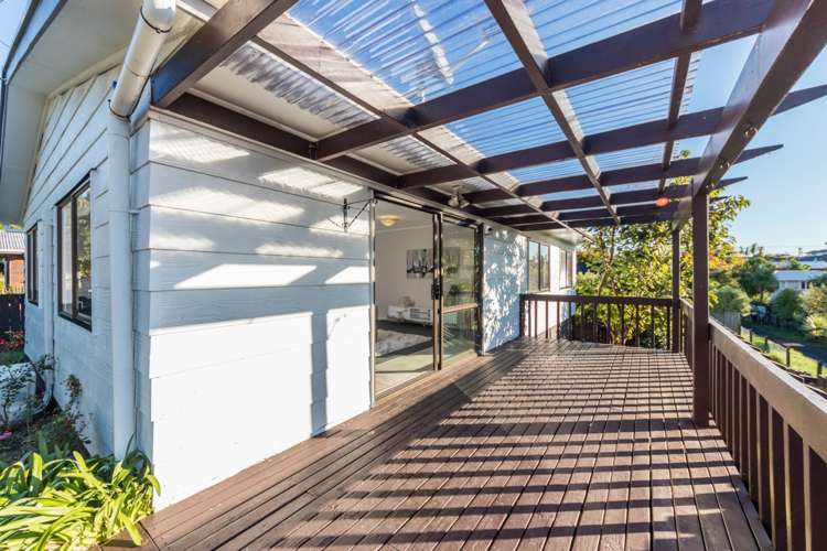 1/82 Kervil Avenue Te Atatu Peninsula_2