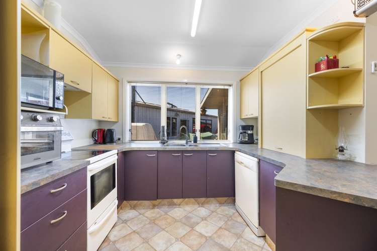 78 Menin Road Onekawa_5