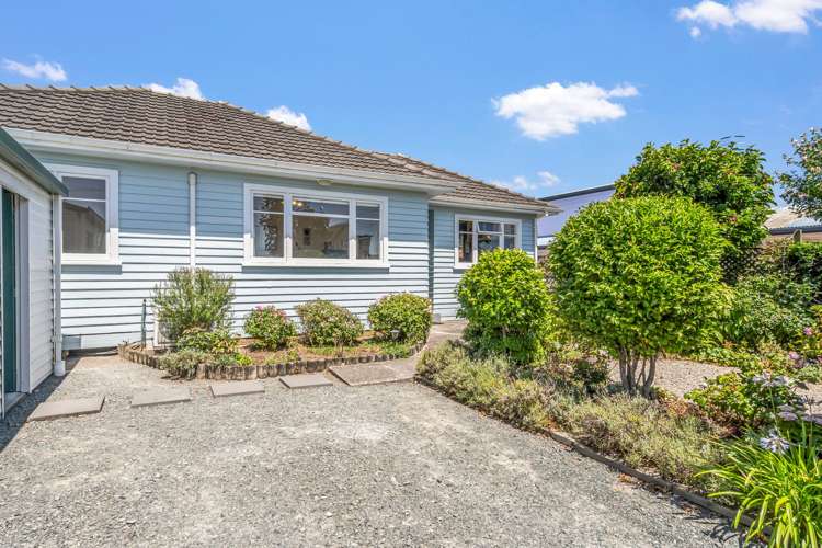 4 Manson Avenue Stoke_18