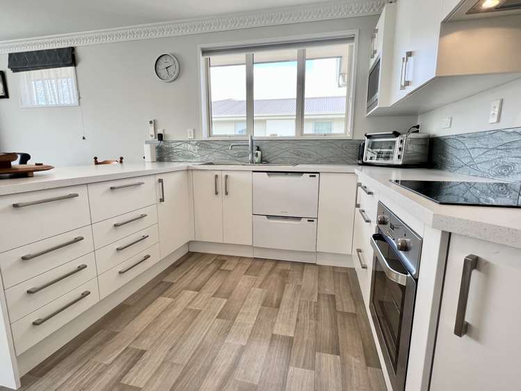 184 King Street Windsor_6