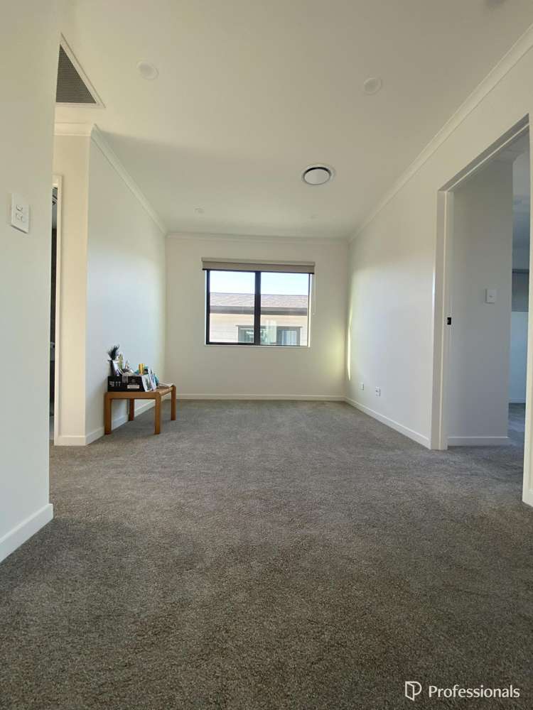 13 Sagitta Drive Flat Bush_8