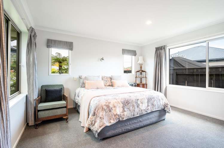 6 Kingsford Drive Stoke_10