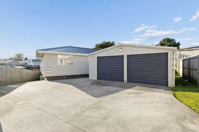 Modern & Move-In Ready  558m² Freehold