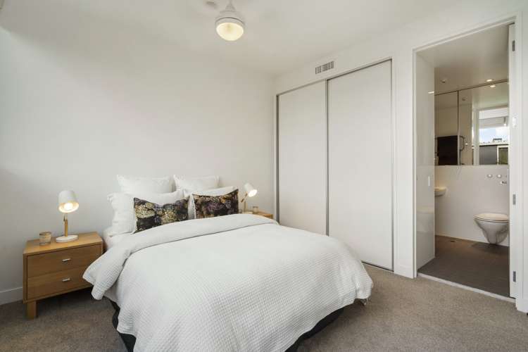 205/22 Fisher-Point Drive Auckland Central_21