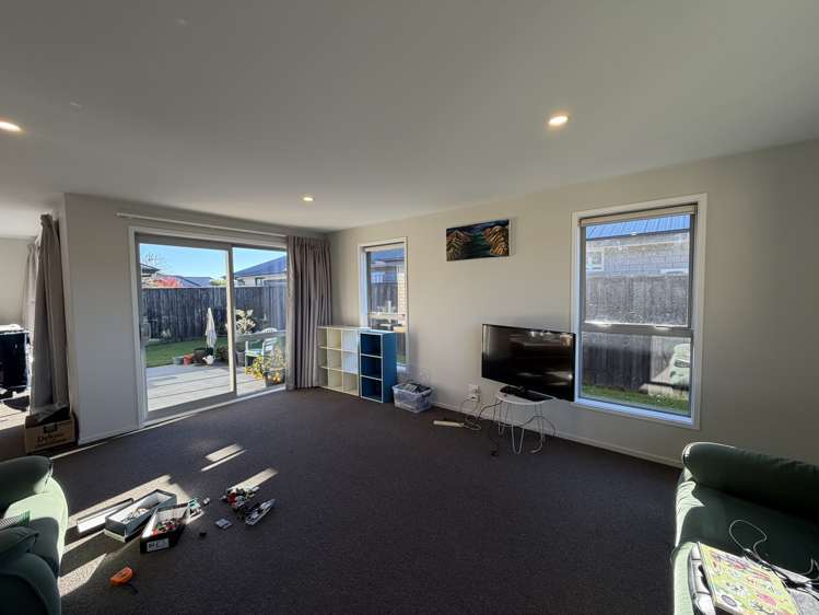 79 Sunline Avenue Lincoln_3