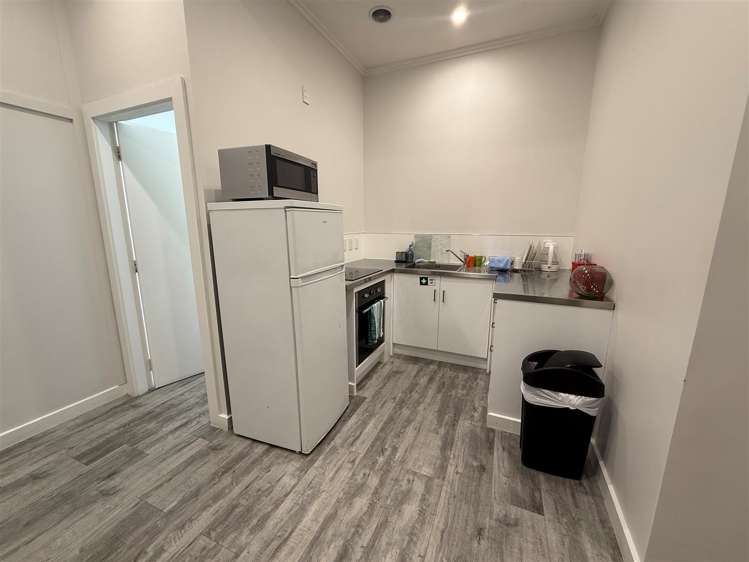 115 Gracefield Road Gracefield_10