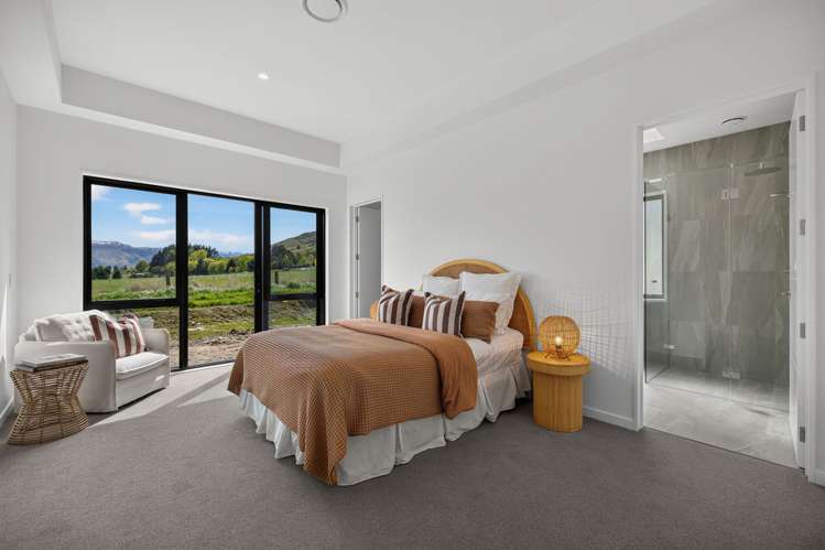 47 Little Owl Loop, Park Ridge Queenstown_13
